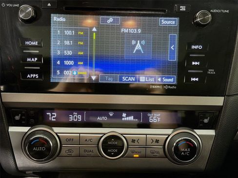 Used 2017 Subaru Outback 2.5i Premium image 15