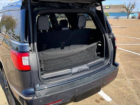 Used 2021 Lincoln Navigator Reserve w/ Luxury Package image 17