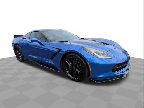 Certified 2019 Chevrolet Corvette Stingray Coupe w/ 2LT Preferred Equipment Group RWD image 2