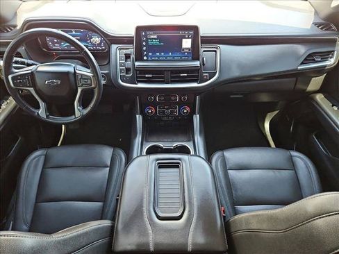 Used 2023 Chevrolet Suburban Z71 w/ Luxury Package AWD/4WD image 22