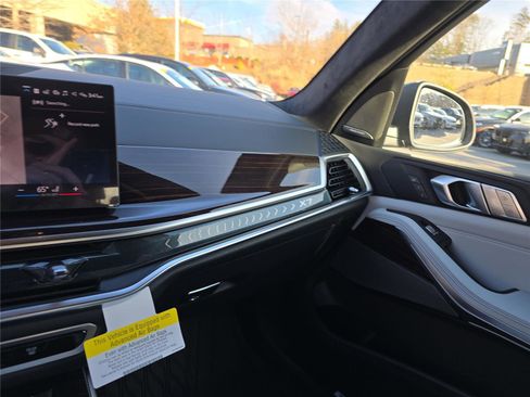 New 2026 BMW X7 xDrive40i image 25