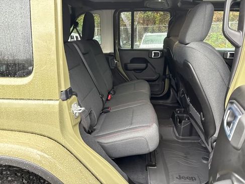 New 2026 Jeep Wrangler Unlimited Rubicon image 10