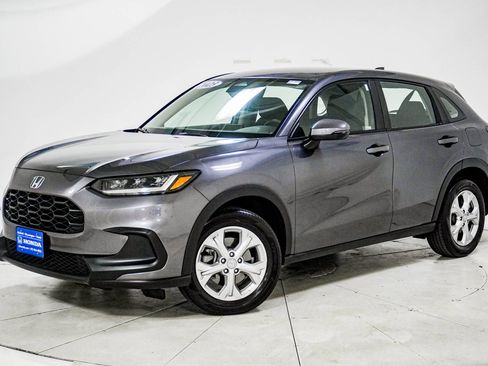 Used 2023 Honda HR-V LX image 1