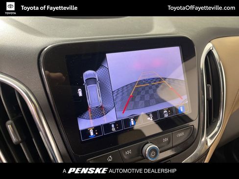 Used 2024 Chevrolet Equinox Premier AWD/4WD image 32