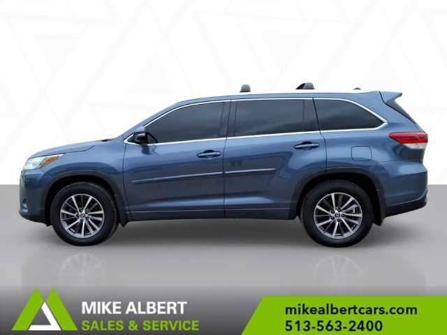 Used 2018 Toyota Highlander XLE AWD/4WD image 4