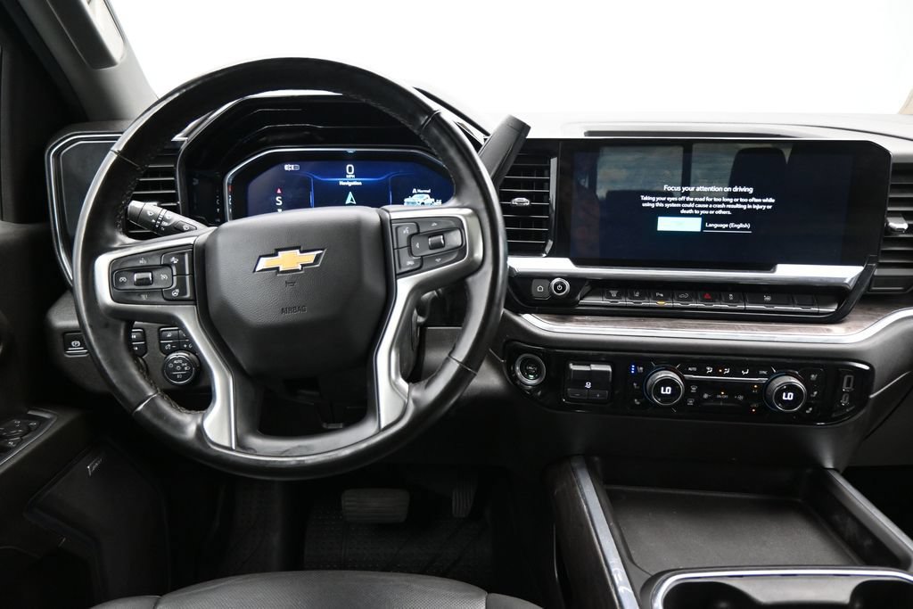 Used 2025 Chevrolet Silverado 3500 LTZ w/ LTZ Plus Package AWD/4WD image 15