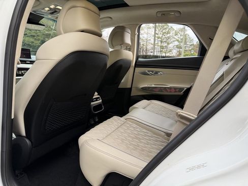 Used 2022 Genesis GV70 3.5T Sport w/ Sport Advanced Package image 30