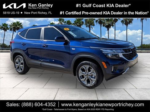 Certified 2025 Kia Seltos LX image 1