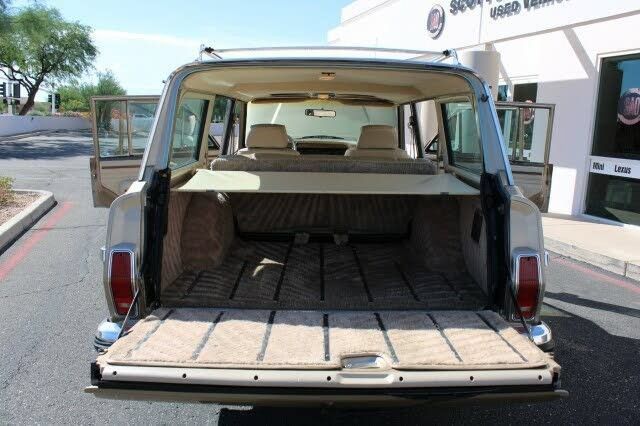 Used 1990 Jeep Grand Wagoneer AWD/4WD image 78