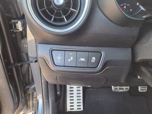 Used 2021 Kia Forte GT-Line image 13