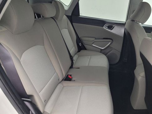 Used 2020 Kia Soul LX image 19