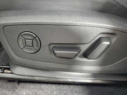 Used 2025 Audi Q6 e-tron Premium Plus w/ Premium Plus image 20