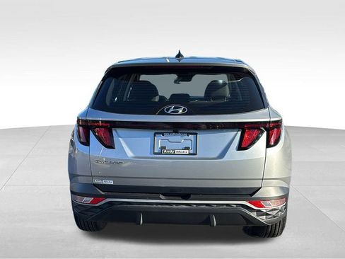 Used 2022 Hyundai Tucson SE image 6