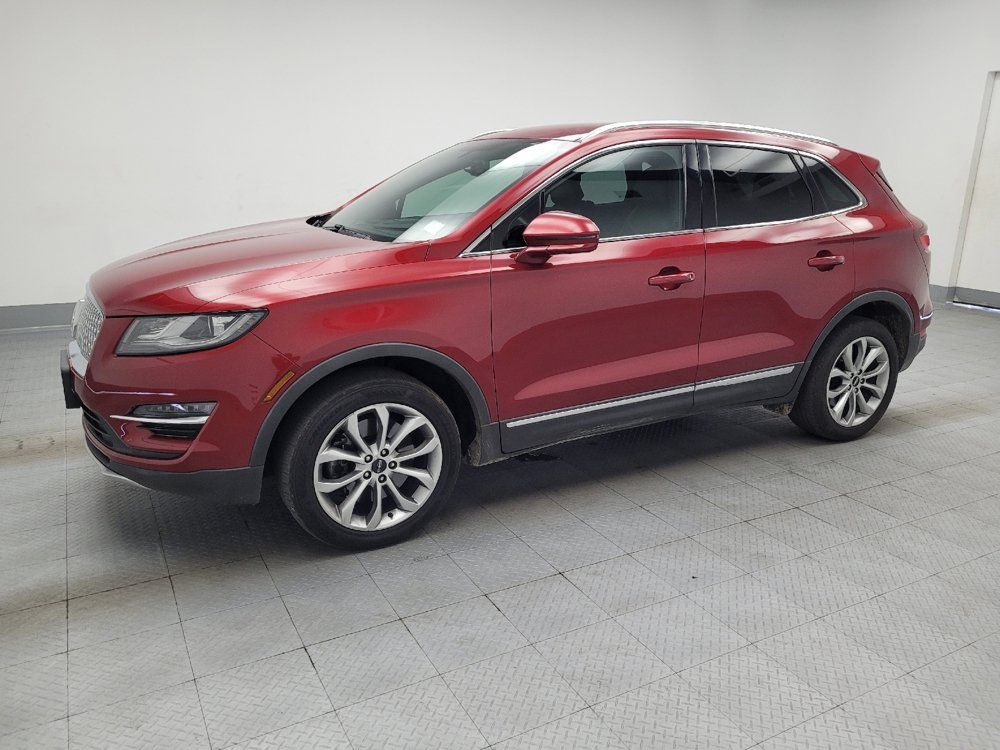 Used 2019 Lincoln MKC Select w/ Select Plus Package AWD/4WD image 2