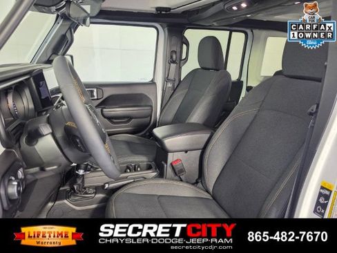 Used 2024 Jeep Wrangler Unlimited Sport AWD/4WD image 10