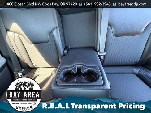 Used 2022 Jeep Compass Latitude FWD image 18