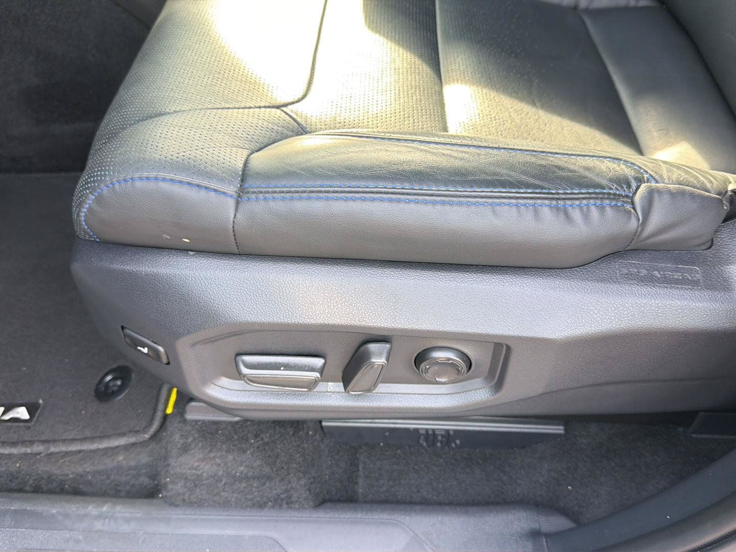 Certified 2025 Toyota Sequoia Platinum AWD/4WD image 15
