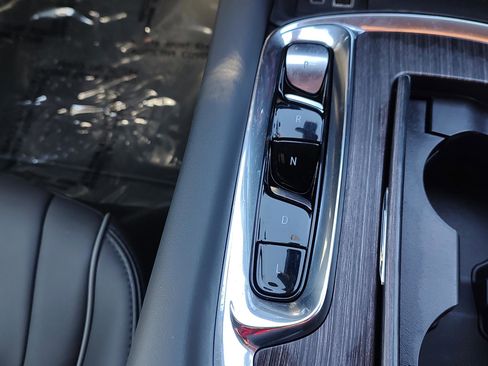 Used 2023 Buick Enclave Avenir w/ Avenir Technology Package image 18