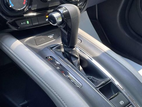 Used 2022 Honda HR-V LX image 26