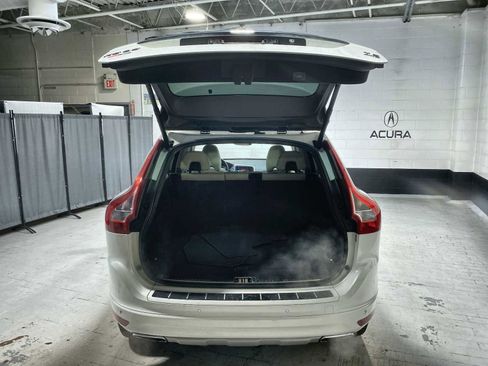 Used 2016 Volvo XC60 T6 w/ Proximity Package image 19