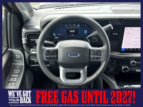 New 2026 Ford F250 Lariat w/ Black Appearance Package AWD/4WD image 11