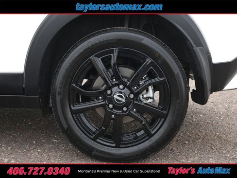 Used 2024 Nissan Kicks SR w/ Interior Electronics Package image 29