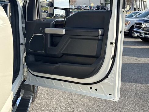 Used 2022 Ford F350 Lariat w/ Lariat Ultimate Package image 10