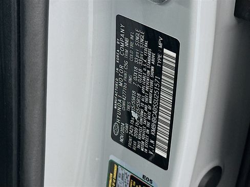 Used 2025 Hyundai Kona SEL AWD/4WD image 12