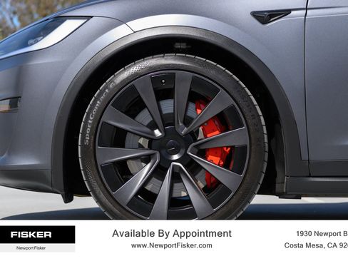 Used 2023 Tesla Model X Plaid image 6