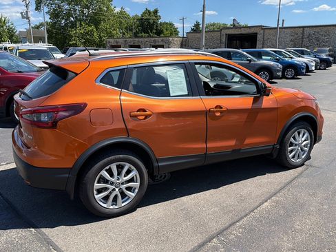 Used 2022 Nissan Rogue Sport SV w/ Technology Package AWD/4WD image 8