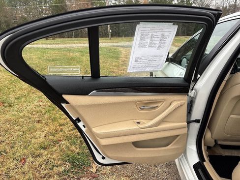 Used 2013 BMW 528i xDrive Sedan image 11