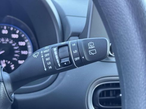 Used 2023 Hyundai Kona SEL AWD/4WD image 19