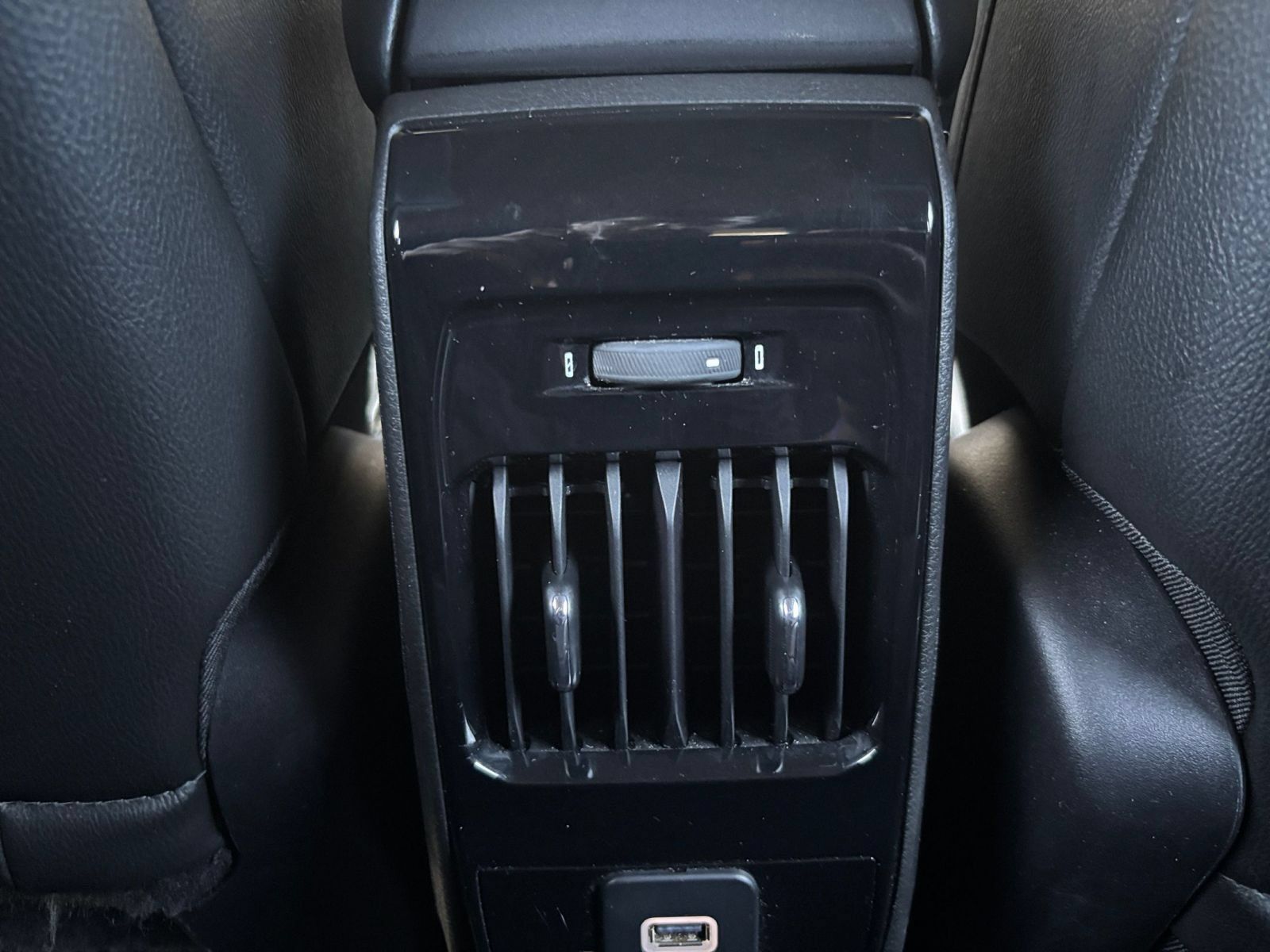Used 2025 Jeep Compass Trailhawk AWD/4WD image 21