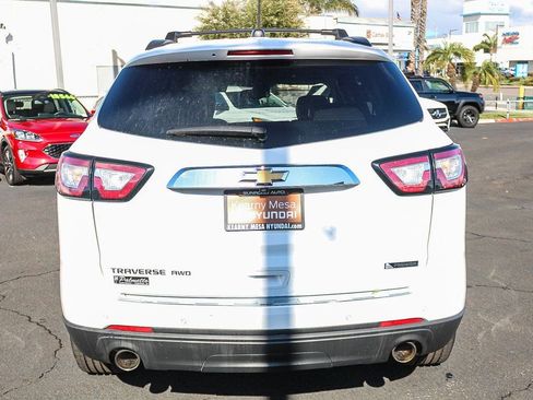 Used 2017 Chevrolet Traverse Premier image 8