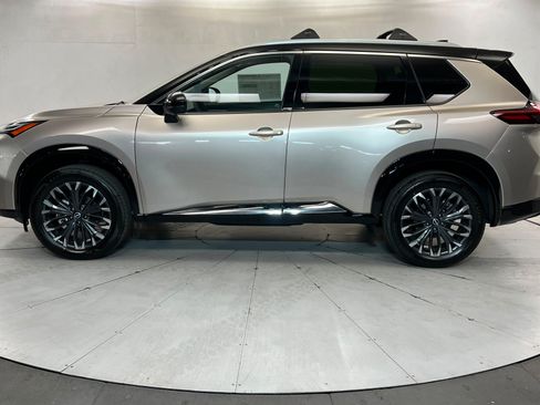 New 2026 Nissan Rogue Platinum w/ Platinum Premium Package AWD/4WD image 2