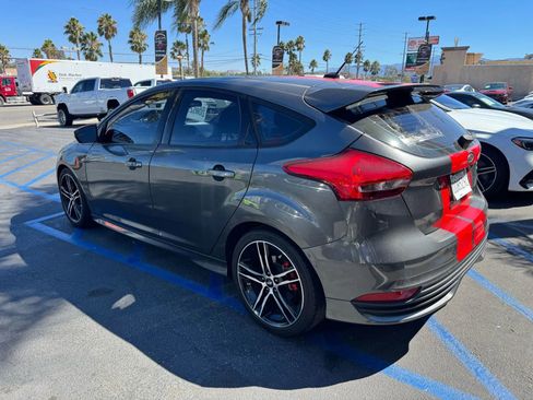 Used 2016 Ford Focus ST image 6