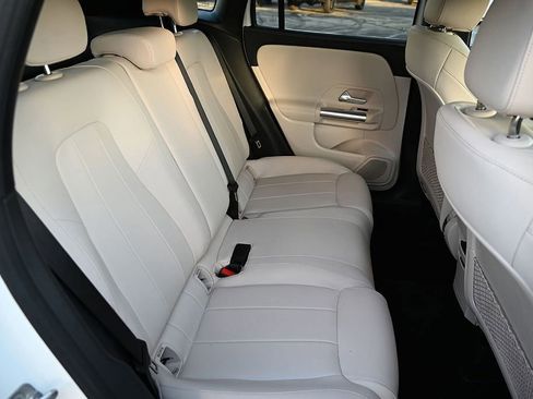 Certified 2025 Mercedes-Benz GLA 250 image 12