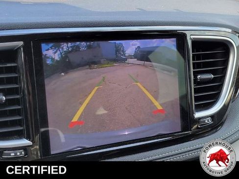 Used 2023 Chrysler Pacifica Limited FWD image 28
