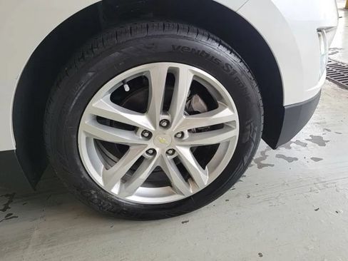 Used 2020 Chevrolet Equinox Premier FWD image 11