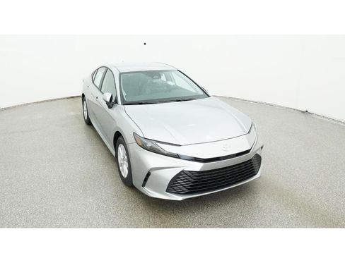 New 2026 Toyota Camry LE image 14