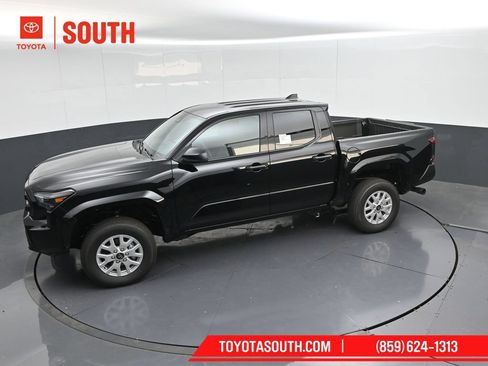 Used 2025 Toyota Tacoma SR RWD image 44
