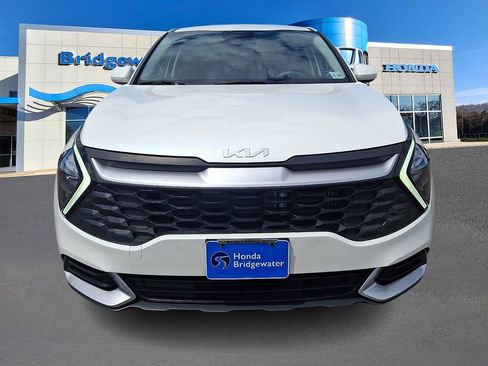 Used 2023 Kia Sportage LX AWD/4WD image 2