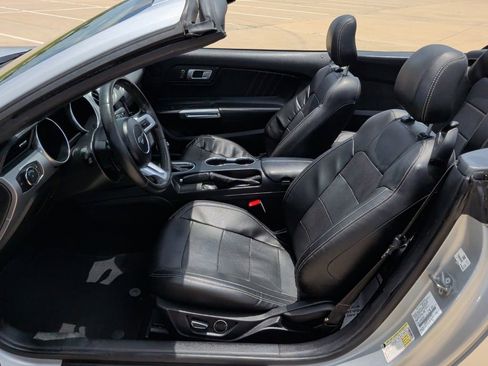 Used 2019 Ford Mustang Premium RWD image 12