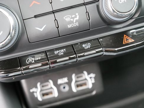 Certified 2024 Dodge Durango SXT w/ SXT Blacktop Group image 32