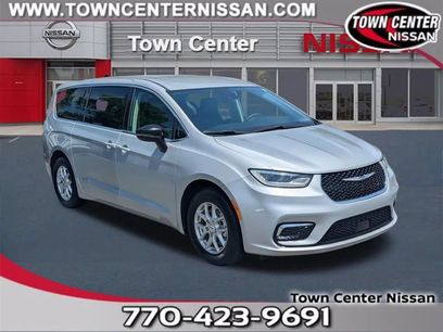 Used 2024 Chrysler Pacifica Touring-L