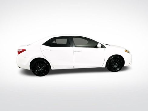 Used 2015 Toyota Corolla LE FWD image 9