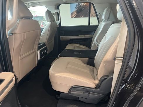 Used 2024 Ford Expedition Max Limited image 16