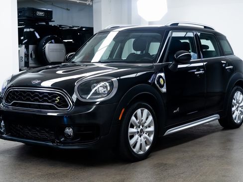 Used 2019 MINI Cooper Countryman SE image 3