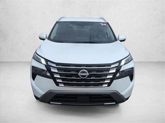 Used 2024 Nissan Rogue SL FWD video 2