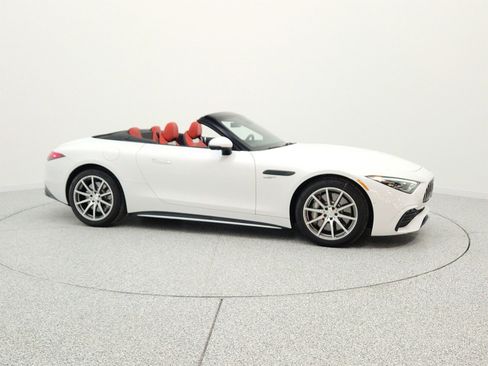 Used 2023 Mercedes-Benz SL 43 AMG w/ Driver Assistance Package image 5